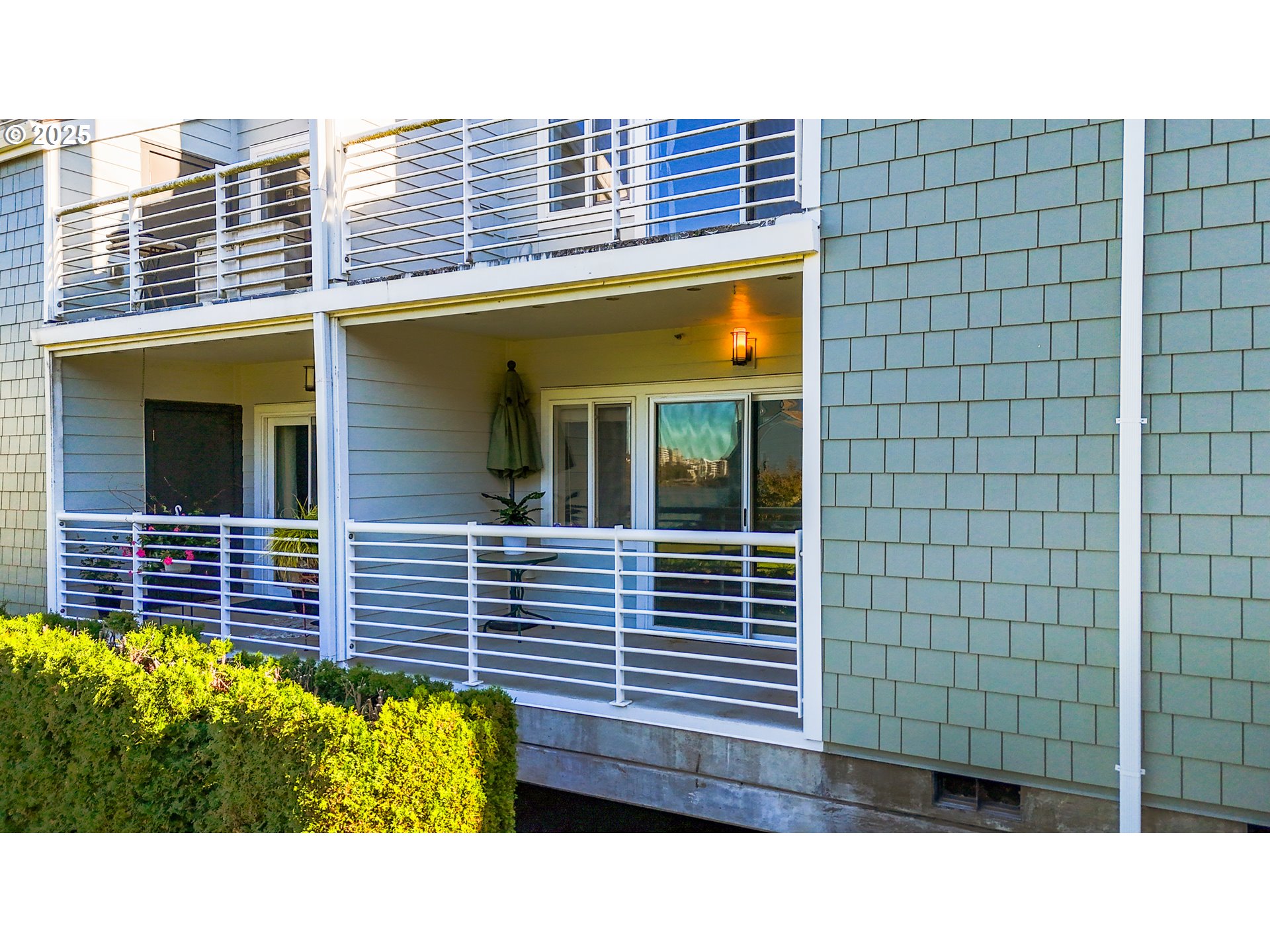 167 N HAYDEN BAY DR