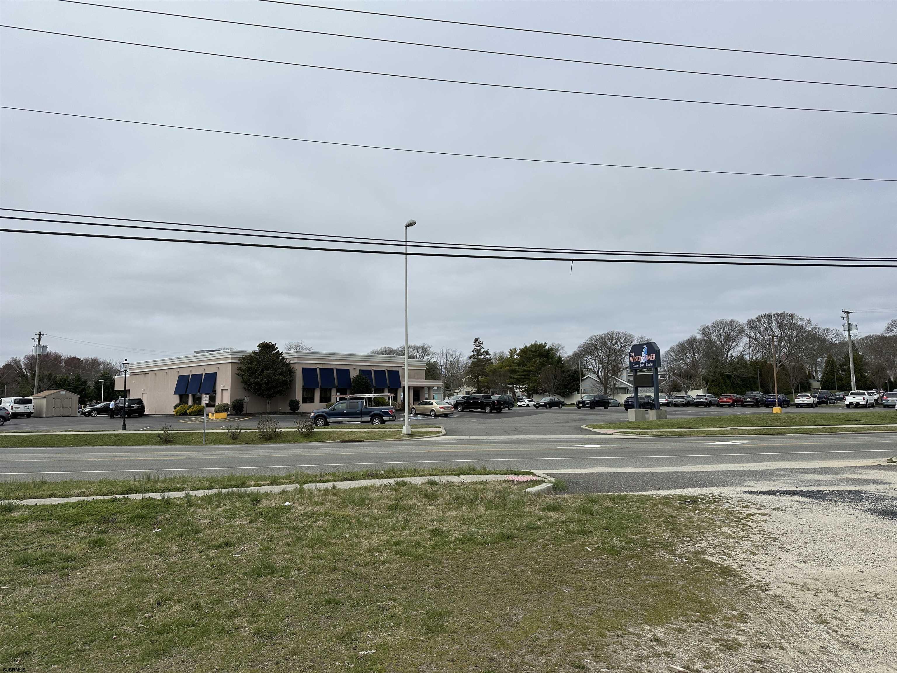 19 MacArthur Blvd