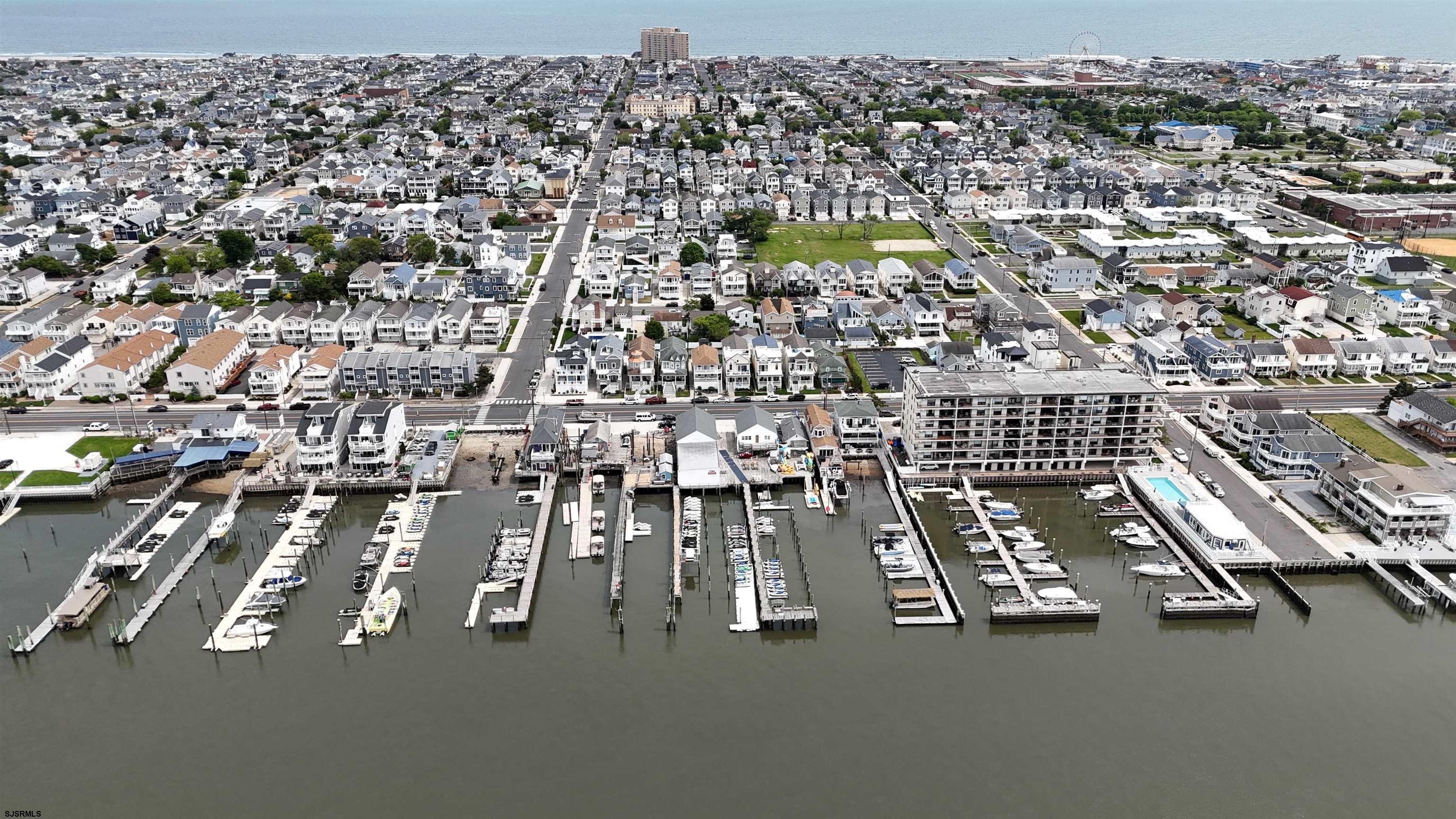 312-316 Bay Ave