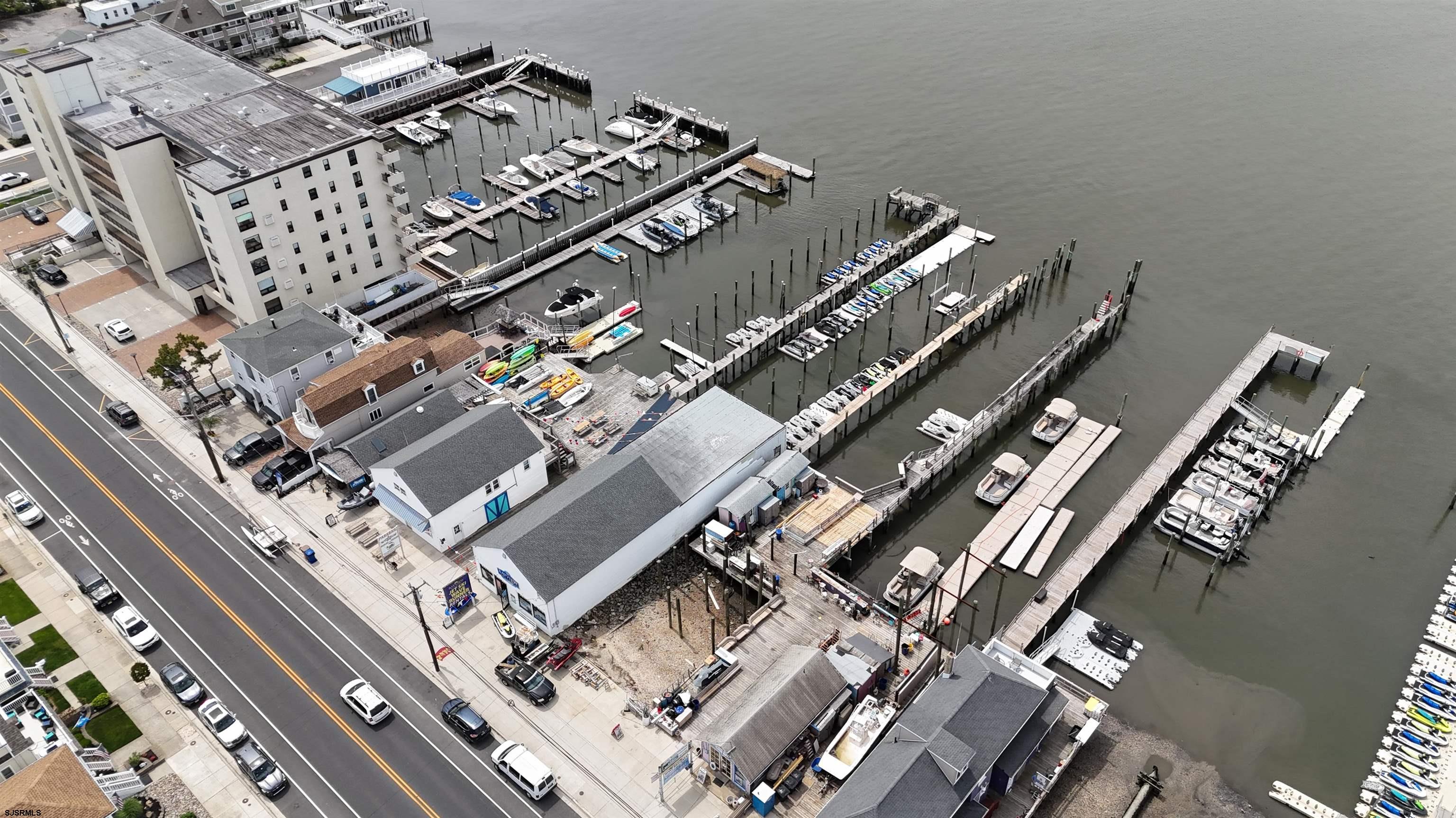 312-316 Bay Ave