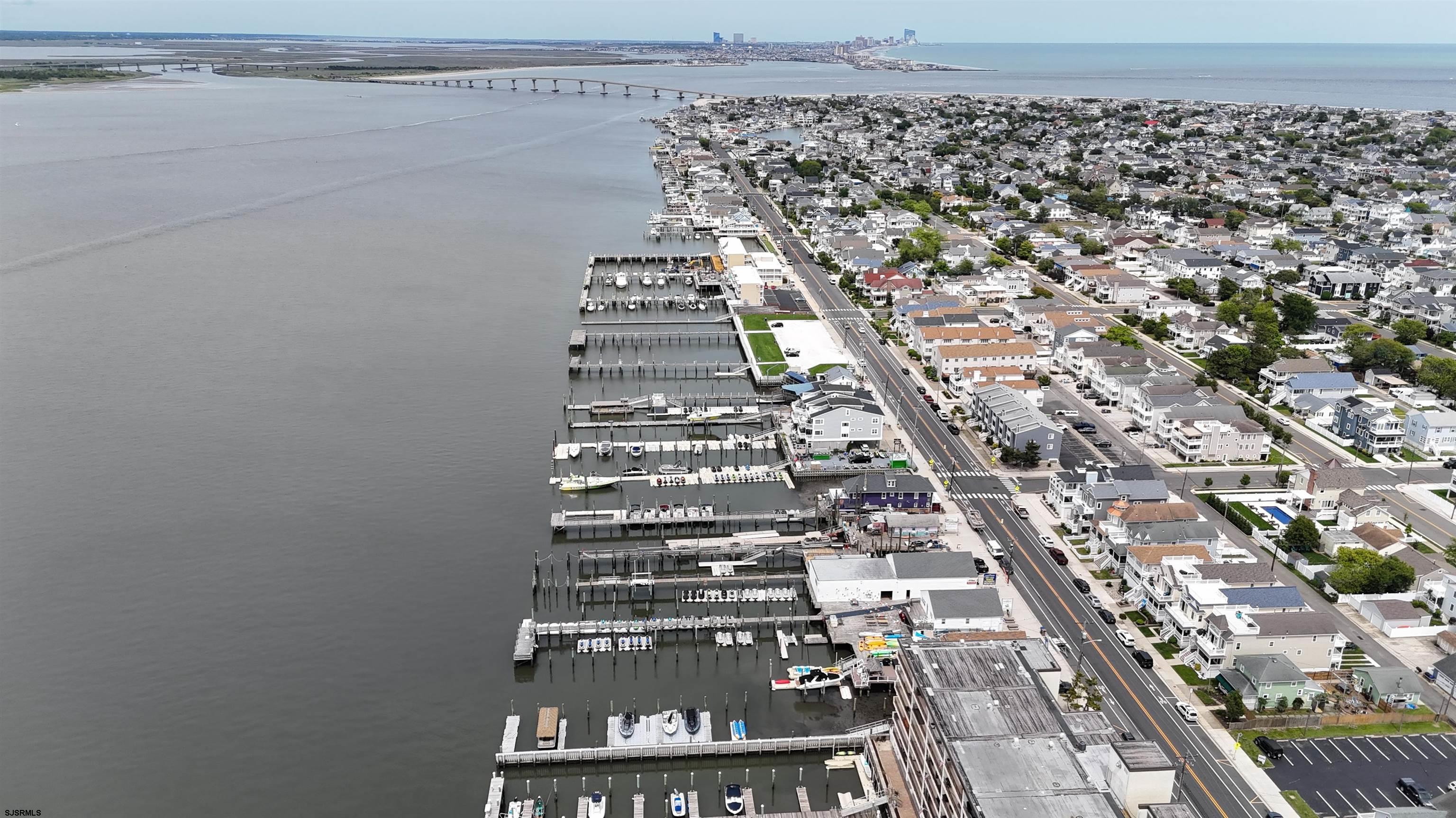 312-316 Bay Ave