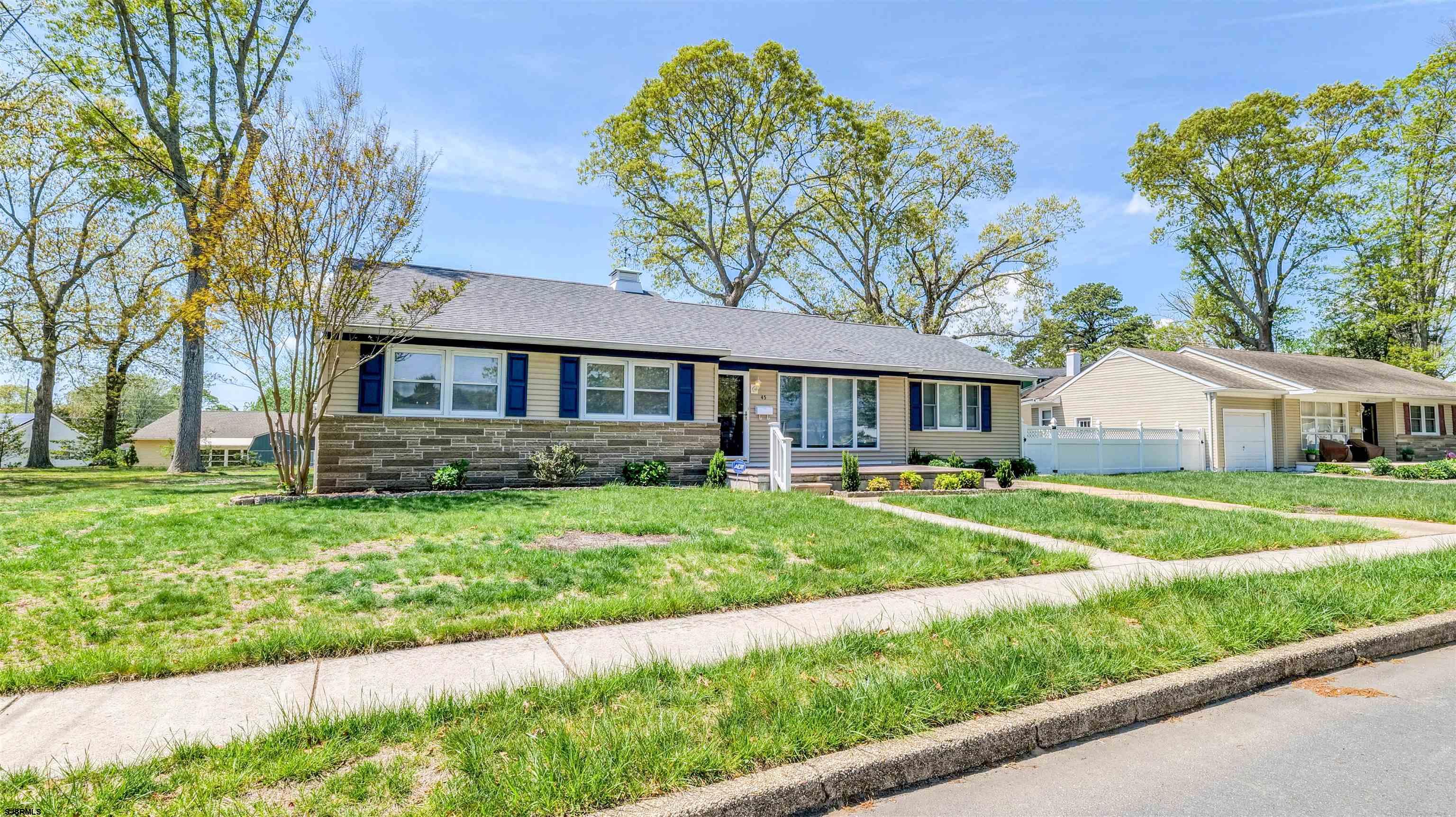 45 Dogwood Dr