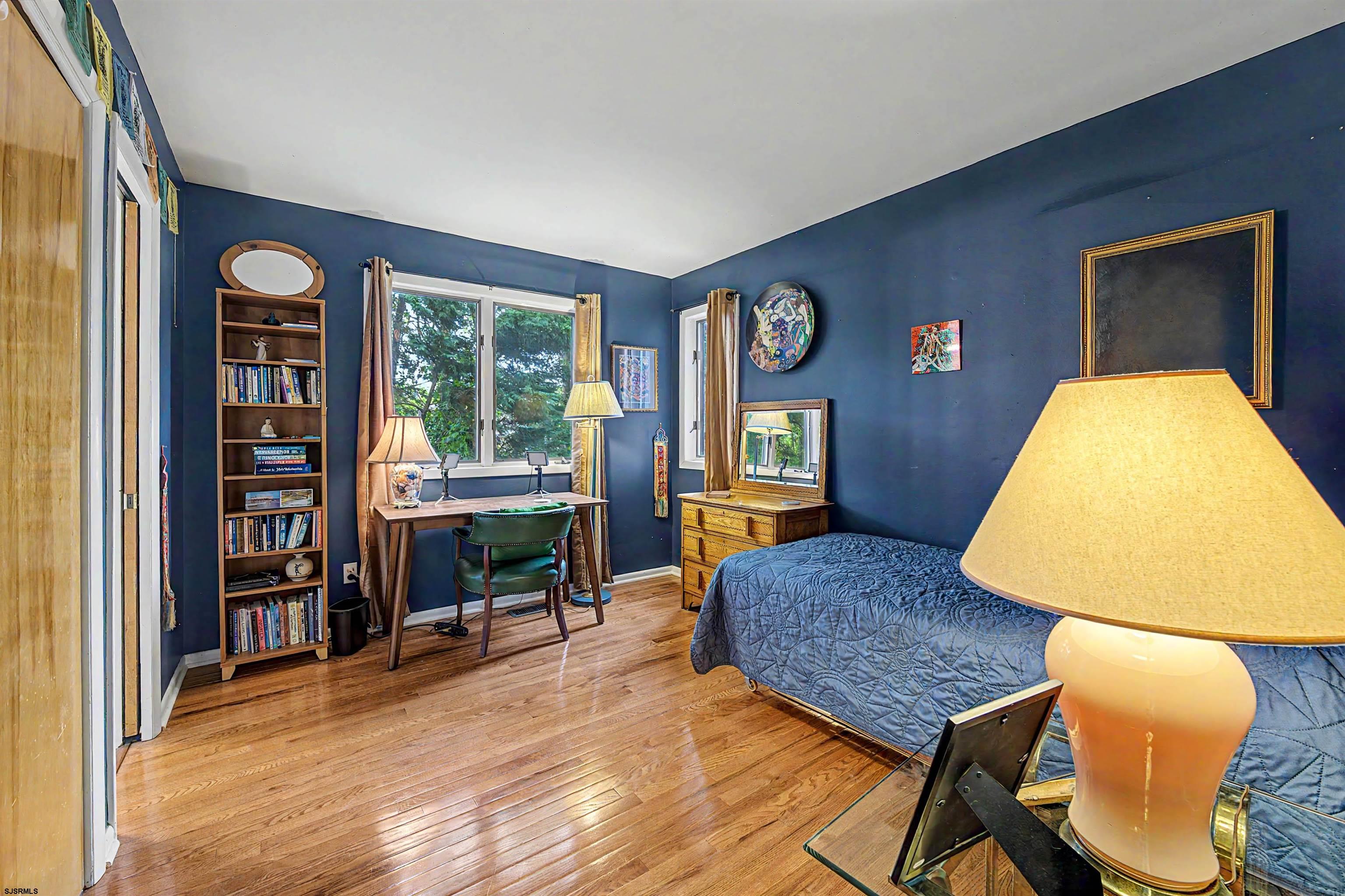 31 Ventnor Ave