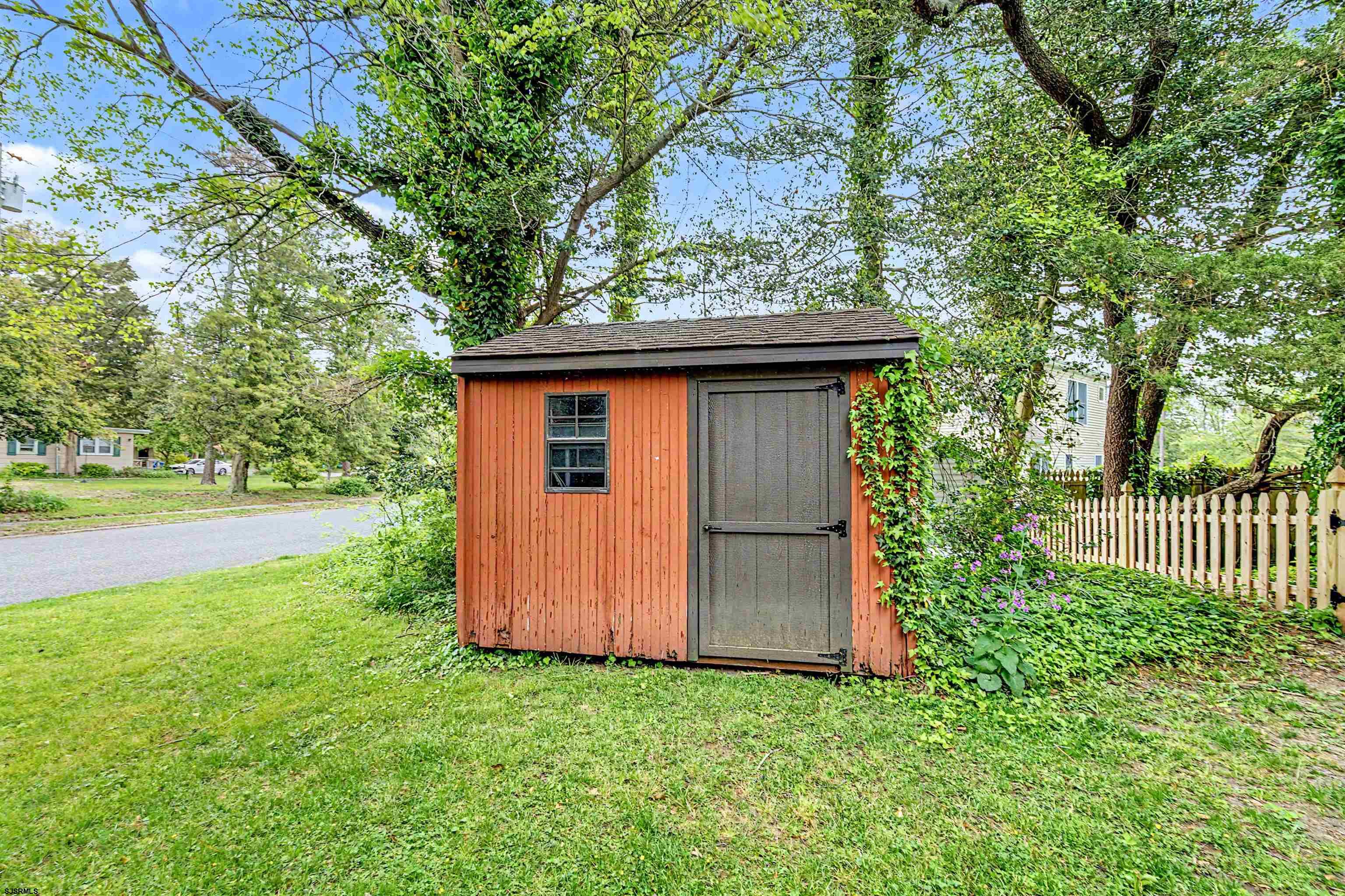 31 Ventnor Ave