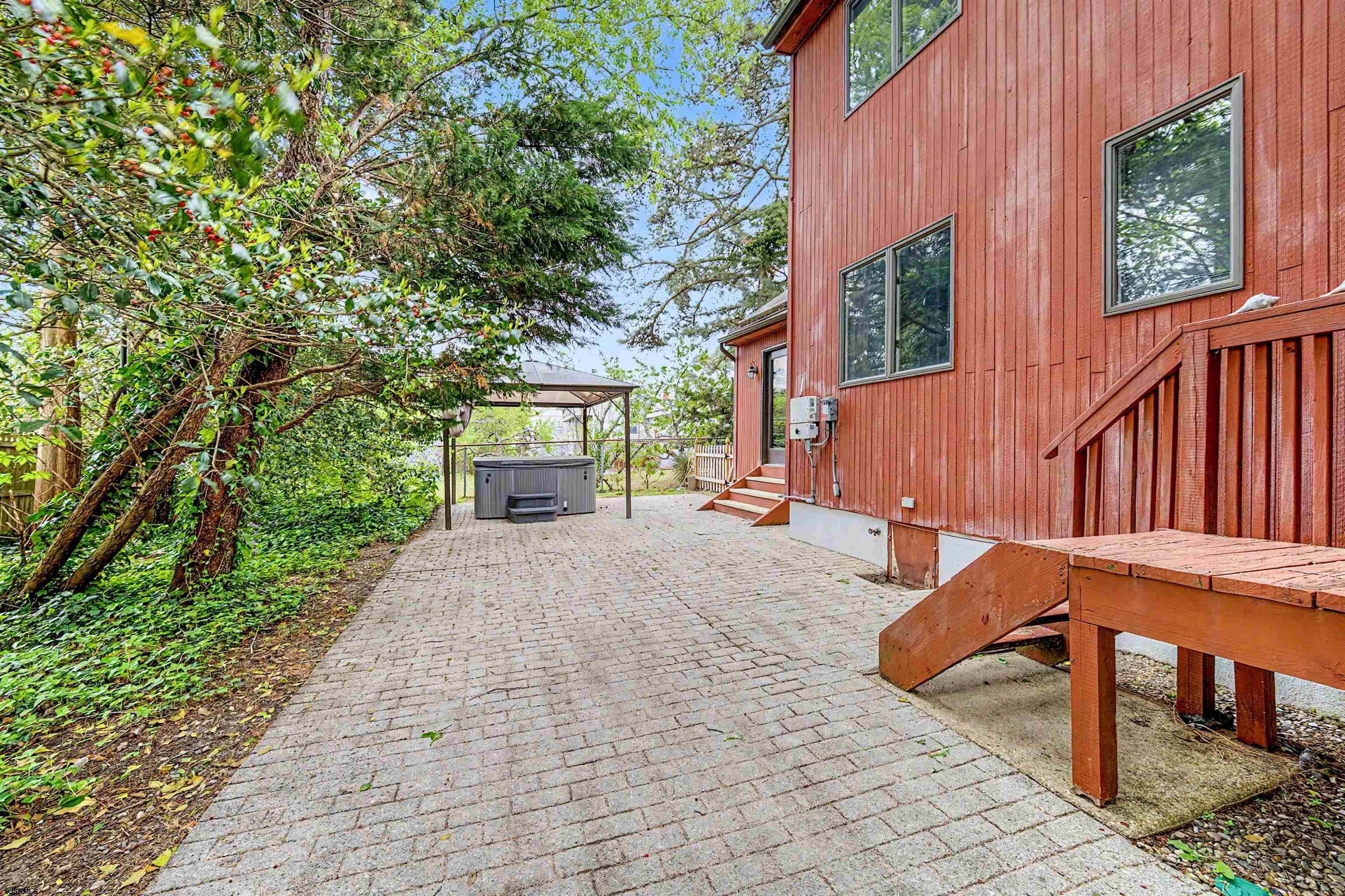 31 Ventnor Ave