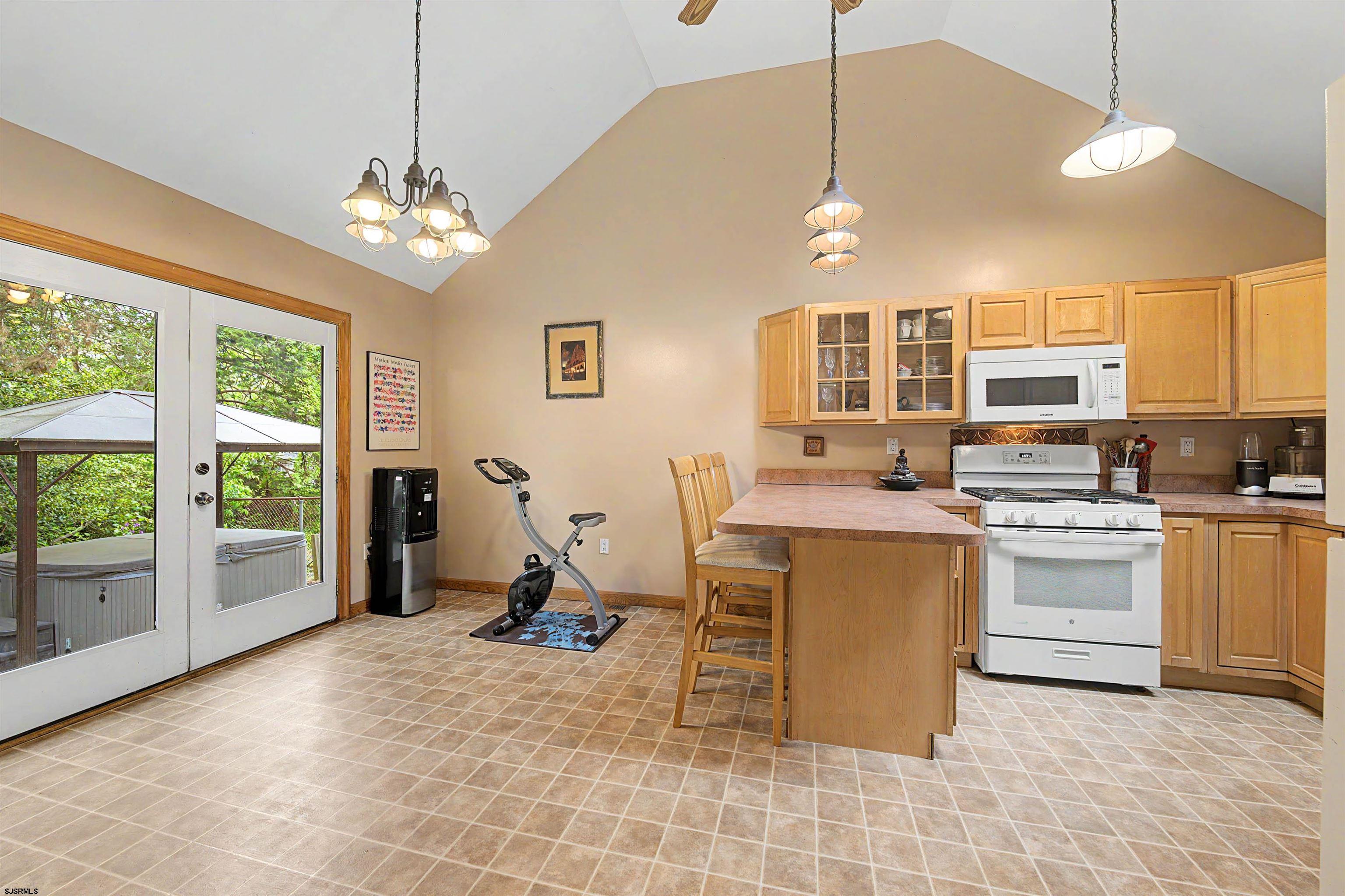 31 Ventnor Ave