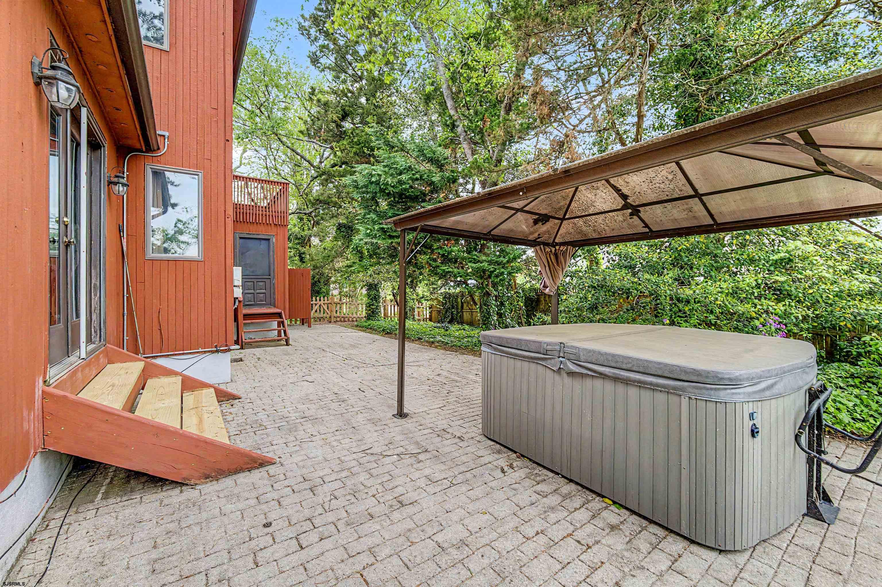 31 Ventnor Ave