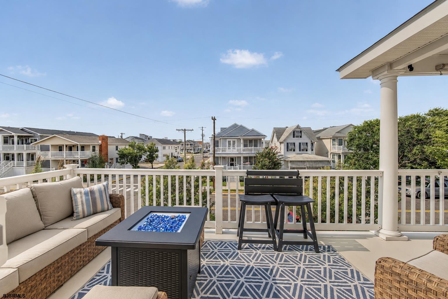 259 Asbury Ave Unit: 2