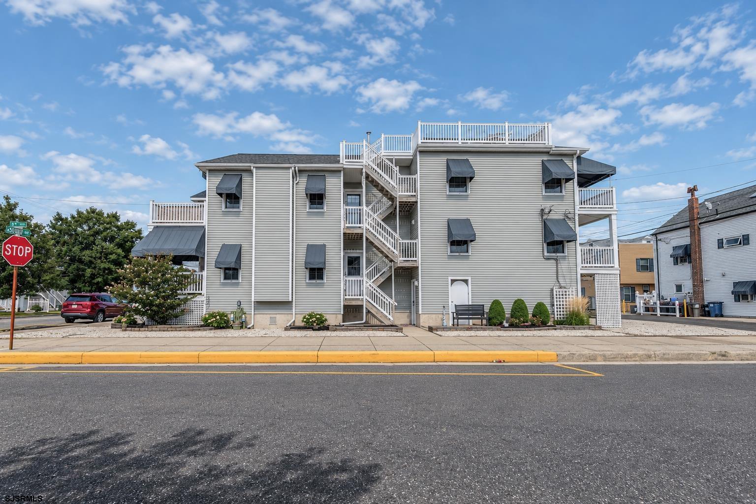 259 Asbury Ave Unit: 2