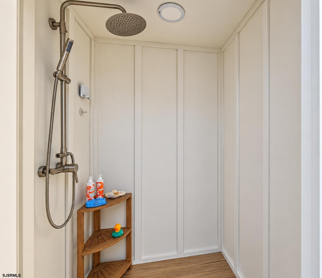 259 Asbury Ave Unit: 2