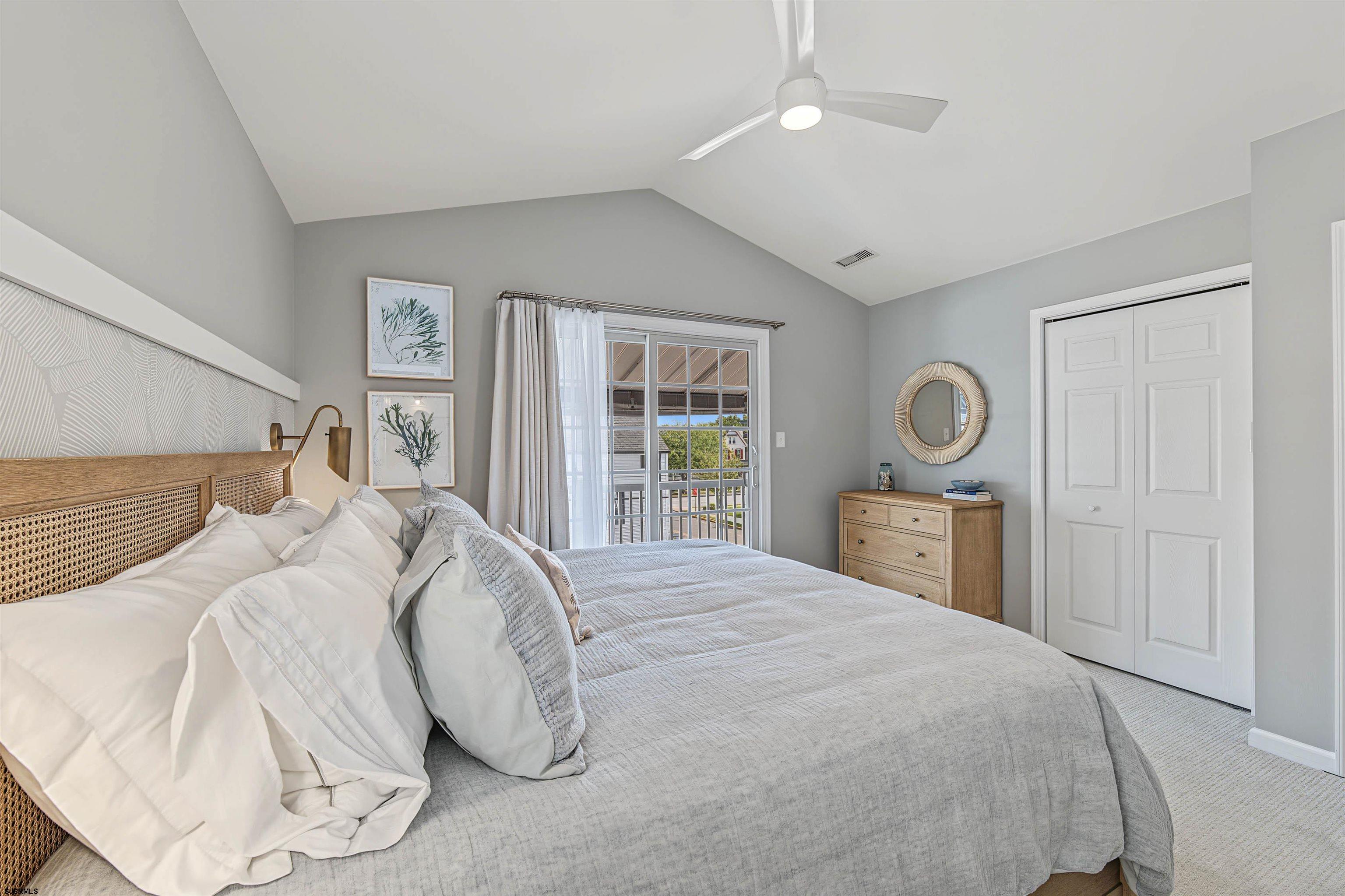 259 Asbury Ave Unit: 2
