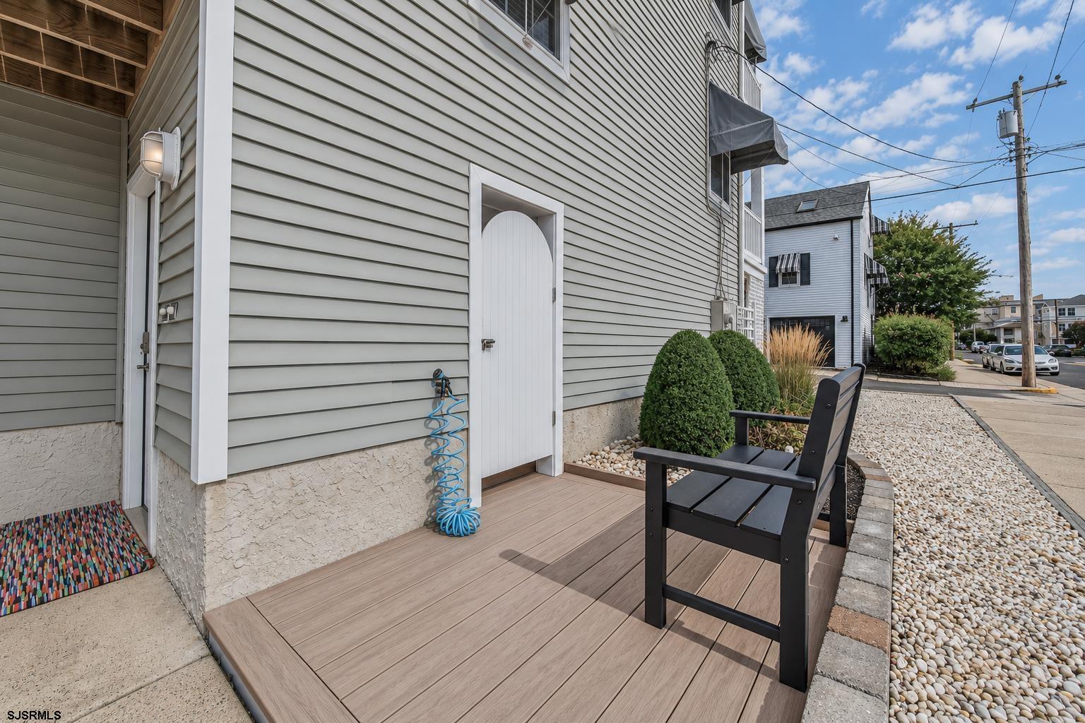 259 Asbury Ave Unit: 2