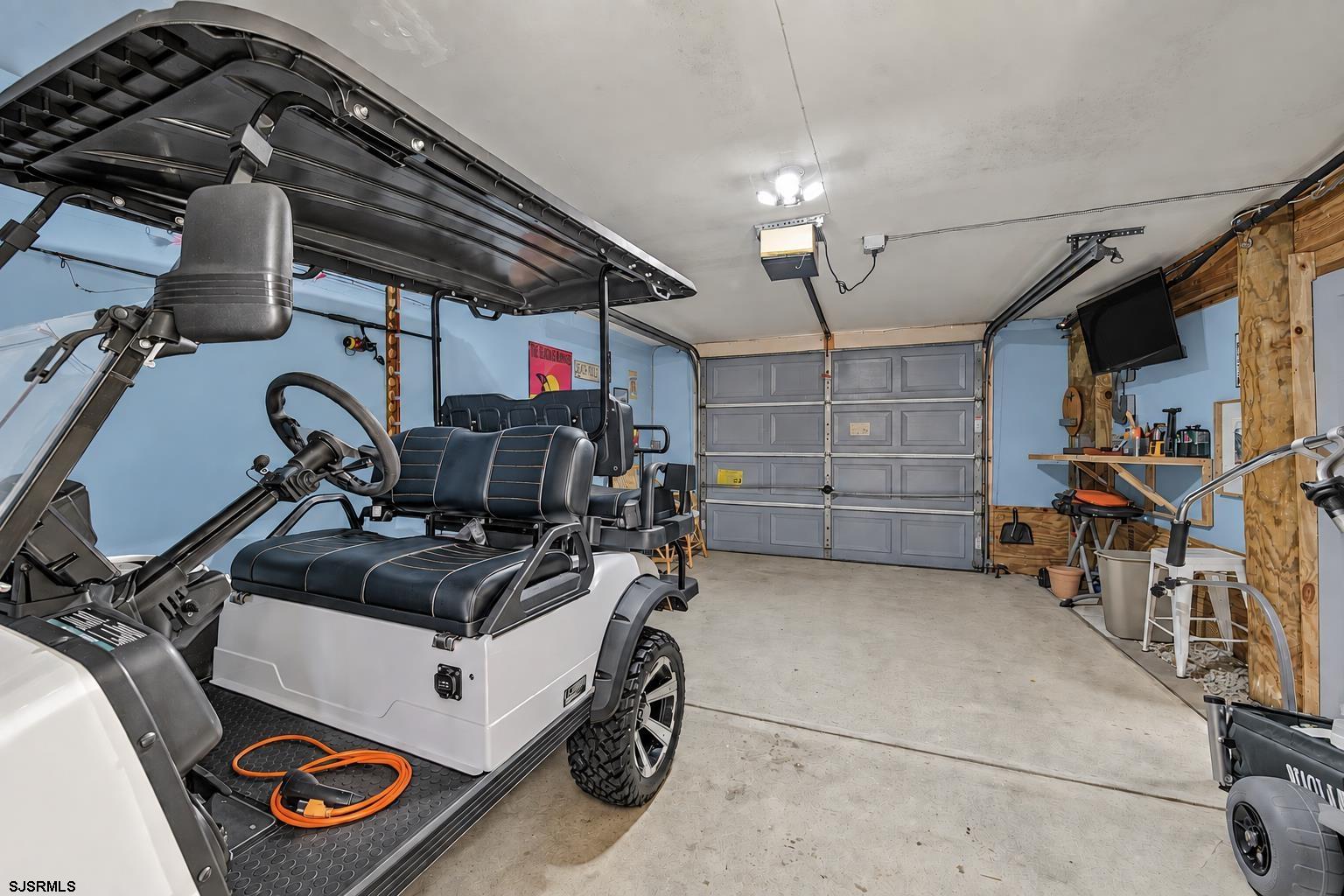 259 Asbury Ave Unit: 2