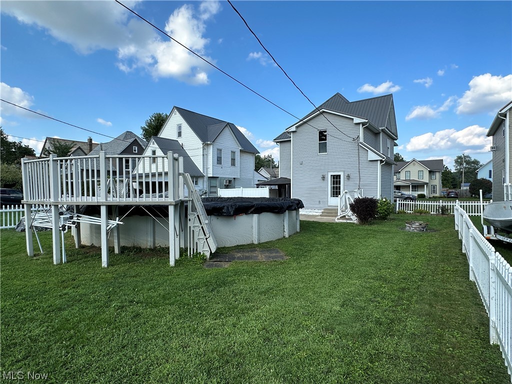 312 N Wooster Avenue