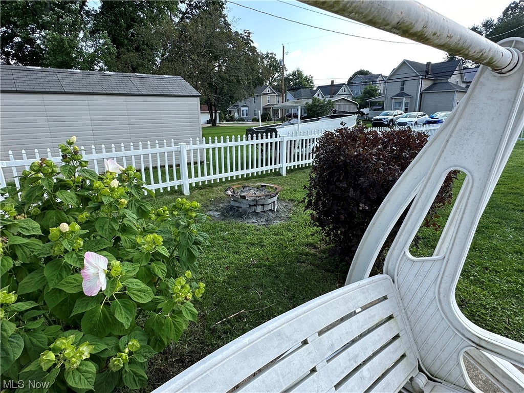 312 N Wooster Avenue