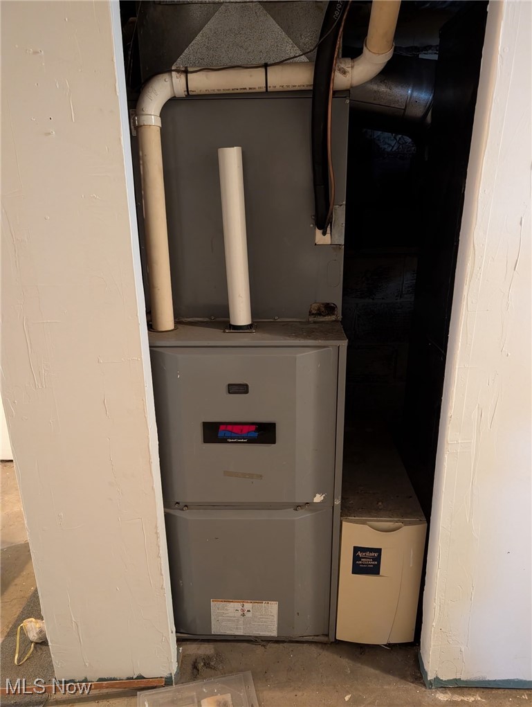 1326 N WOOSTER Avenue