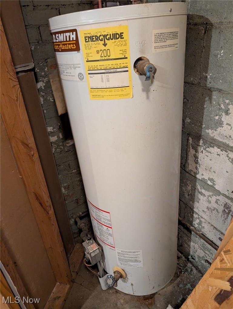 1326 N WOOSTER Avenue