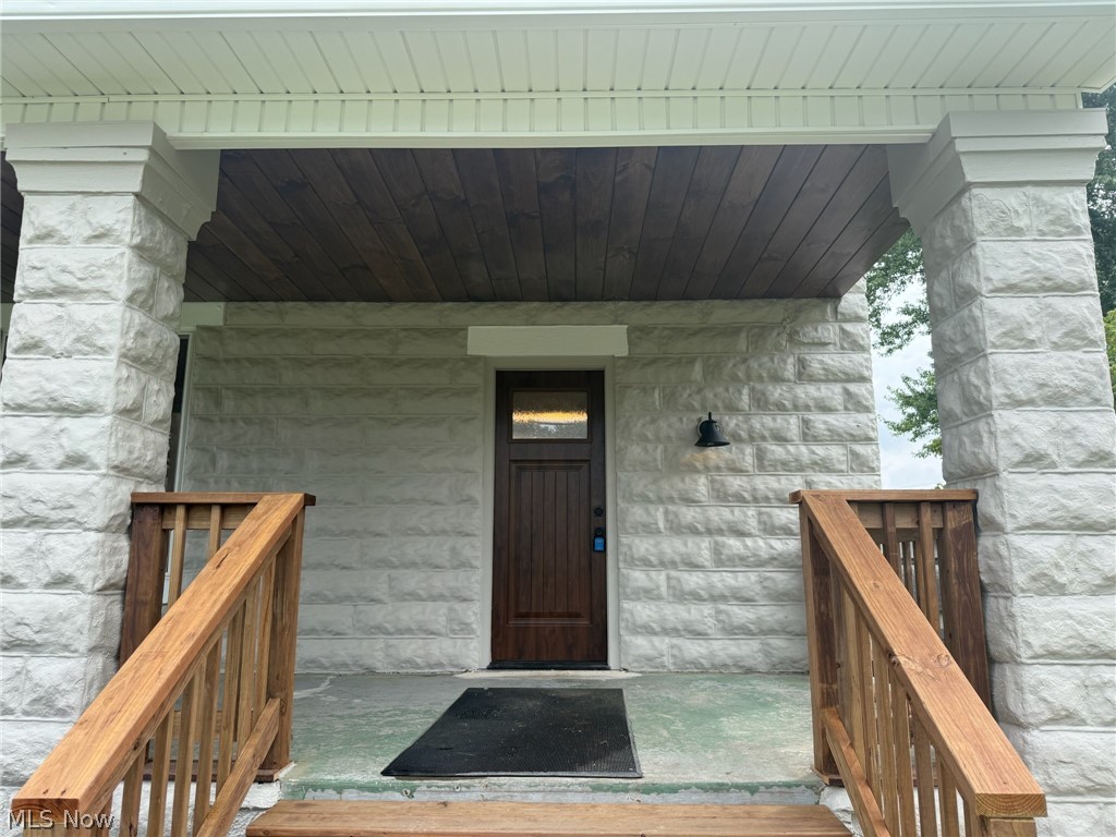128 S 6th Street