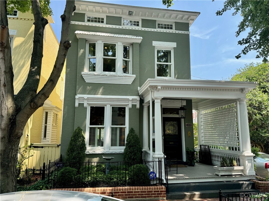 1000 West Ave