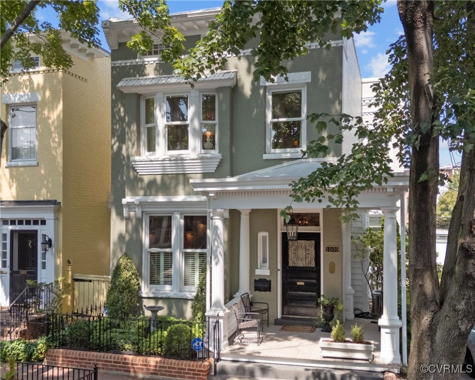 1000 West Ave