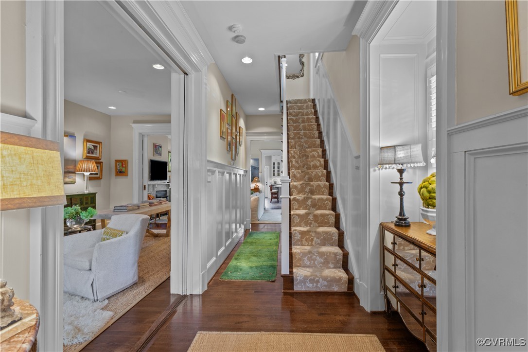 1000 West Ave