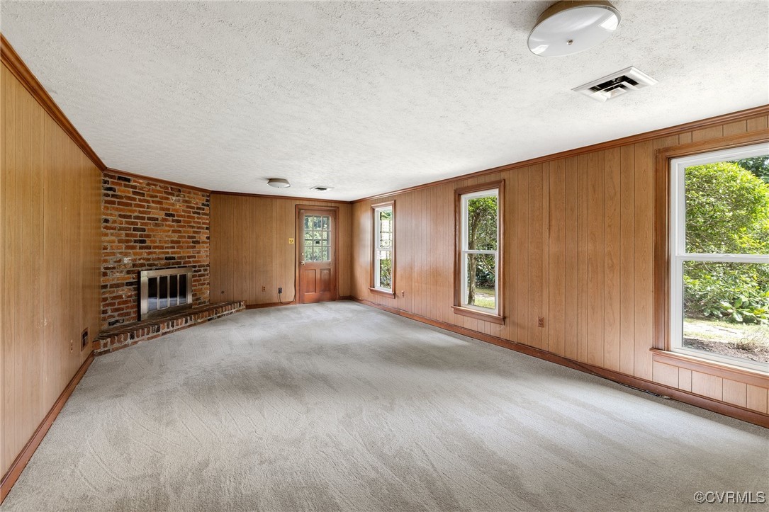 412 Sleepy Hollow Rd