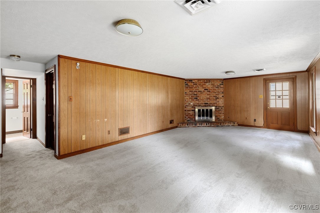 412 Sleepy Hollow Rd