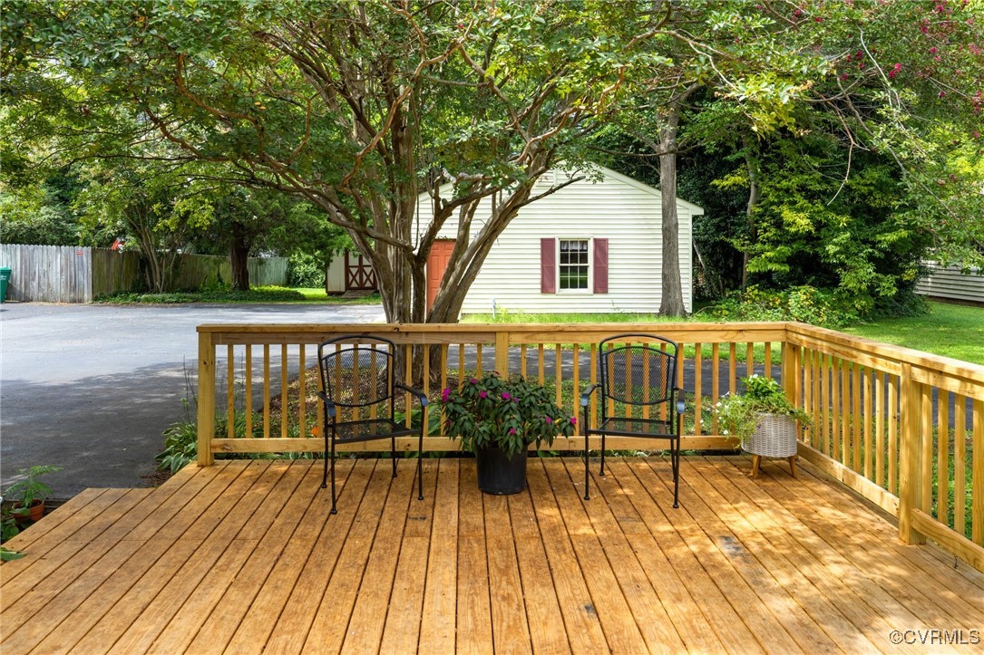 412 Sleepy Hollow Rd