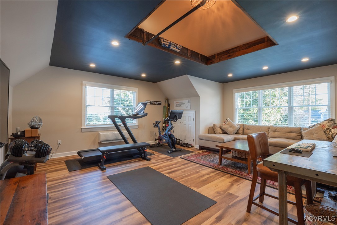 206 Lakewood Dr