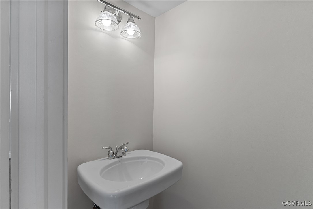 34 W Locke Ln Unit#U3