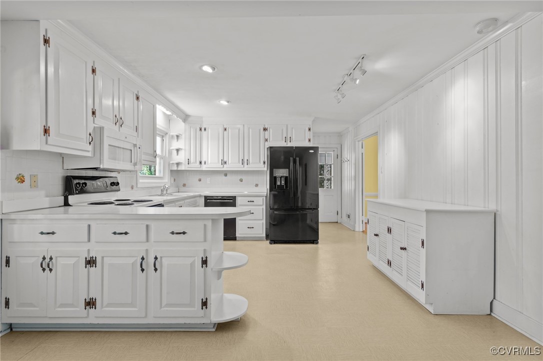 3111 Scherer Dr