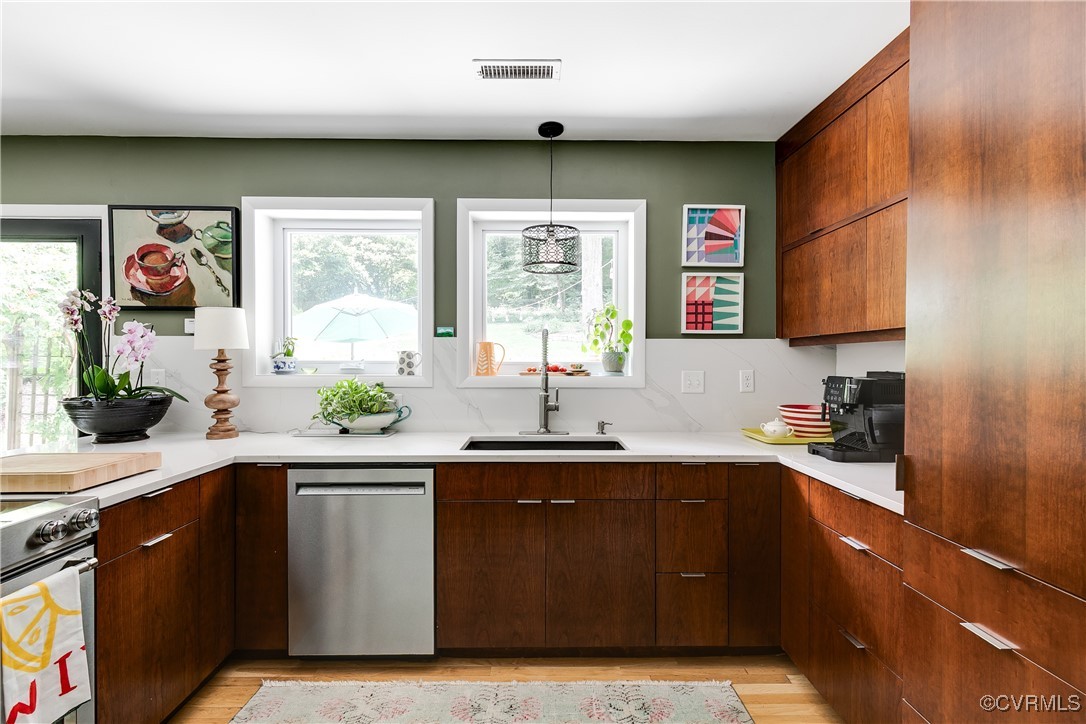 4218 Hickory Rd