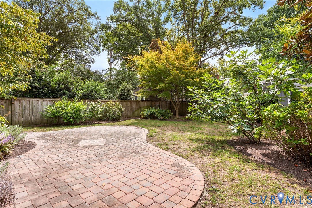 4407 Leonard Pky