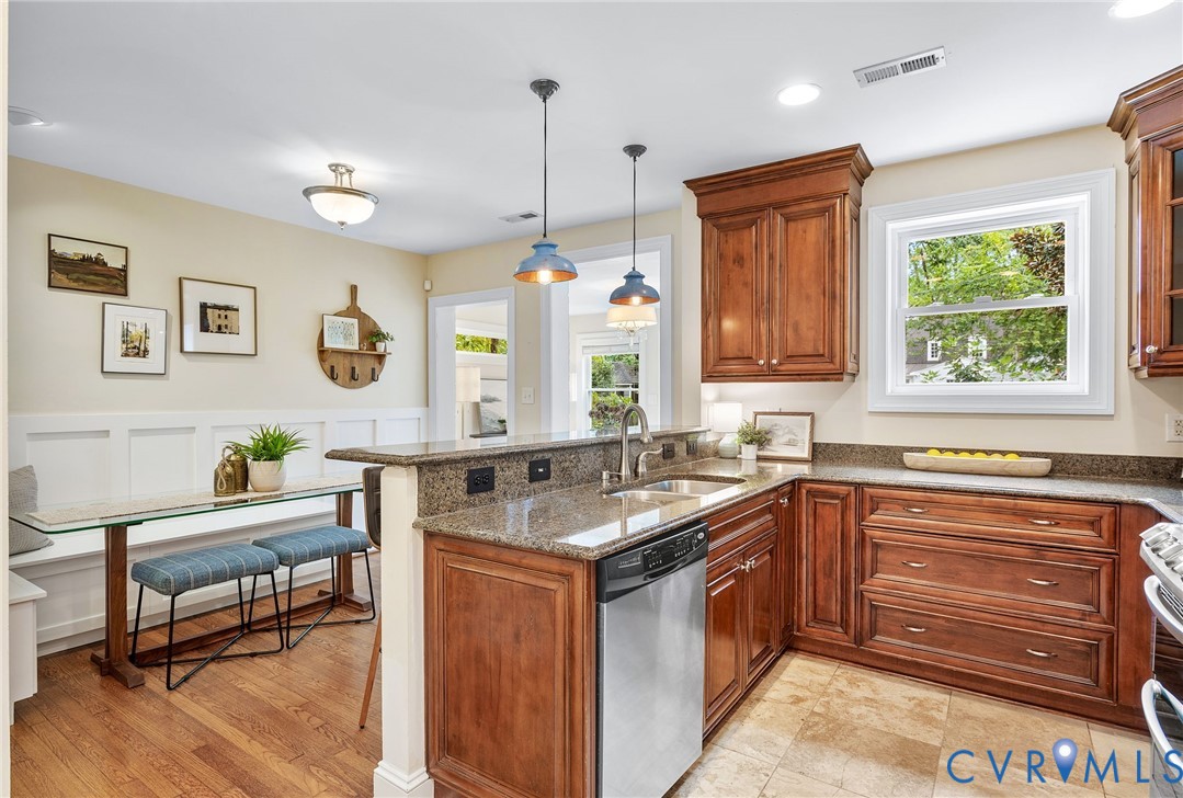 4407 Leonard Pky