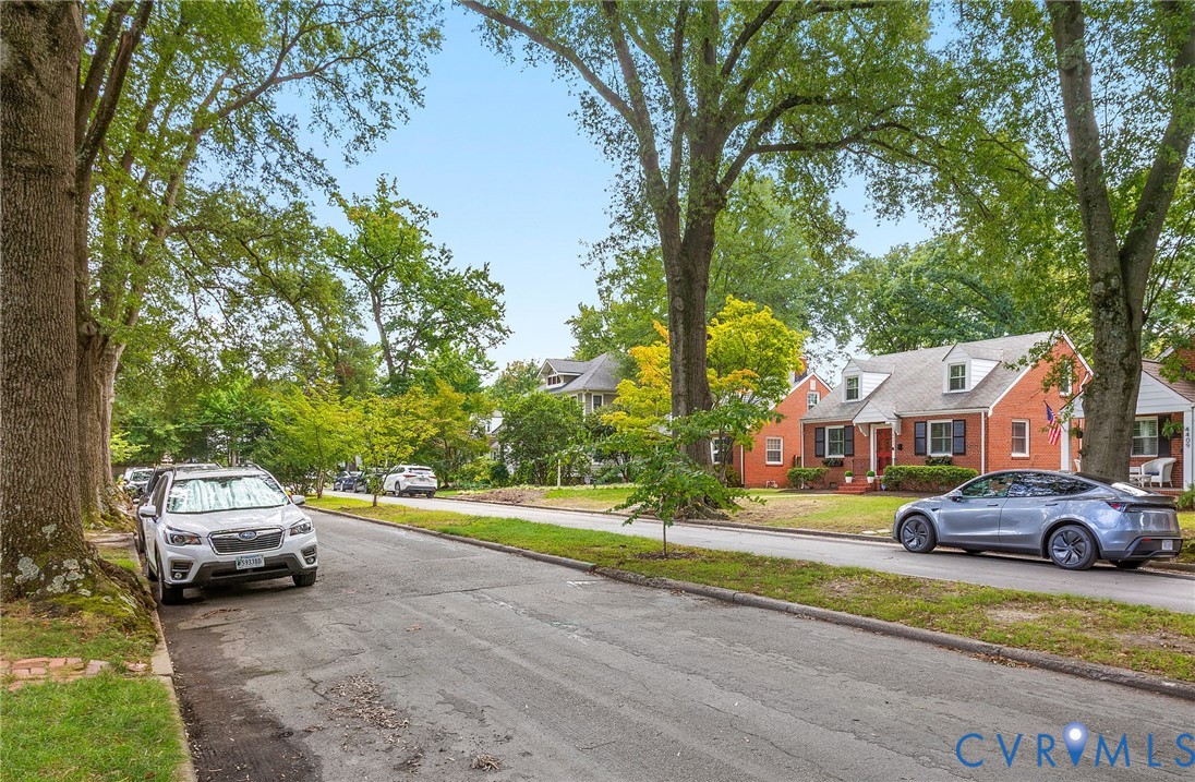 4407 Leonard Pky
