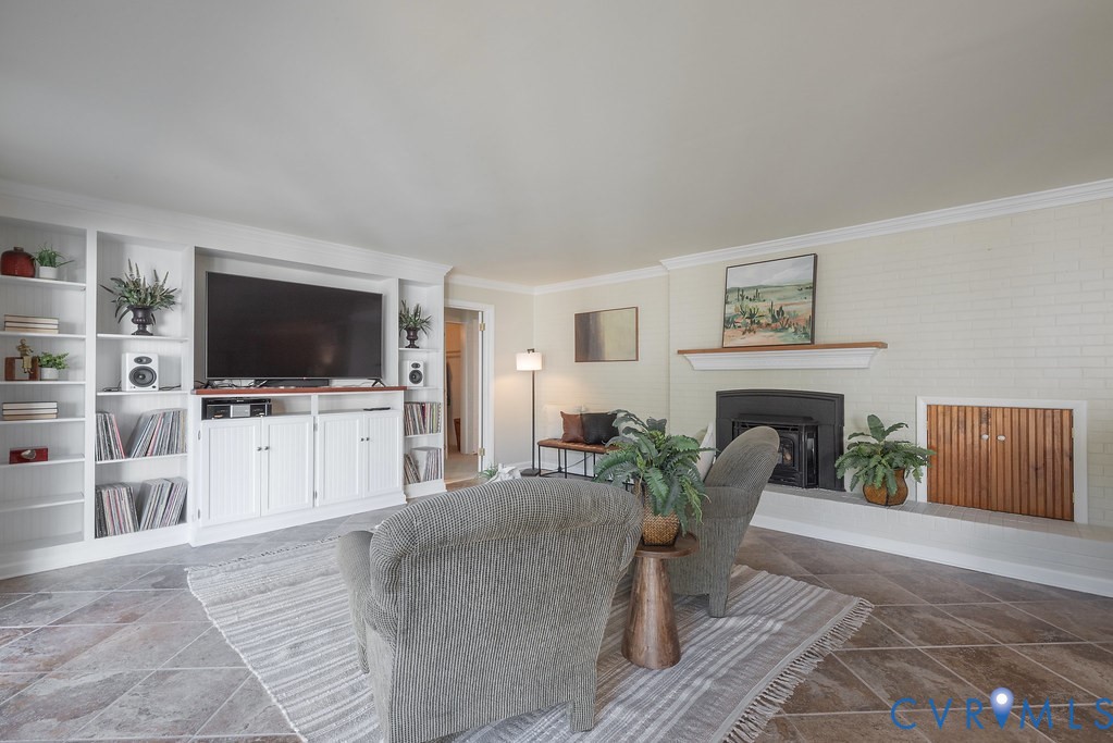 13 Roslyn Hills Dr