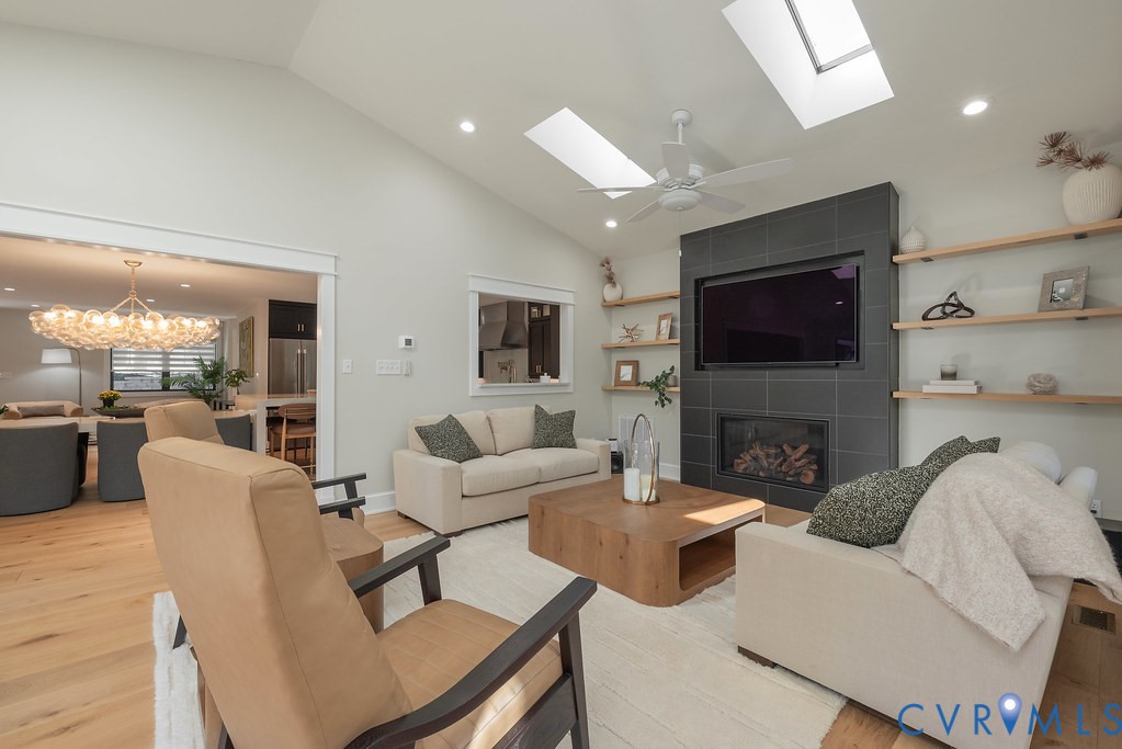 13 Roslyn Hills Dr
