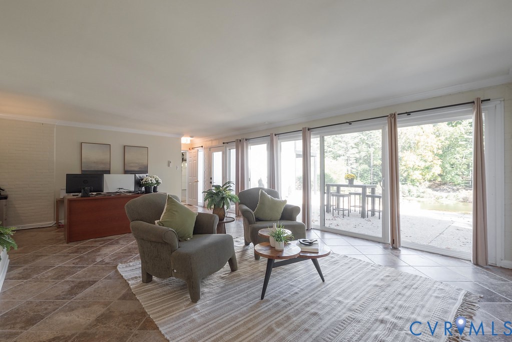 13 Roslyn Hills Dr