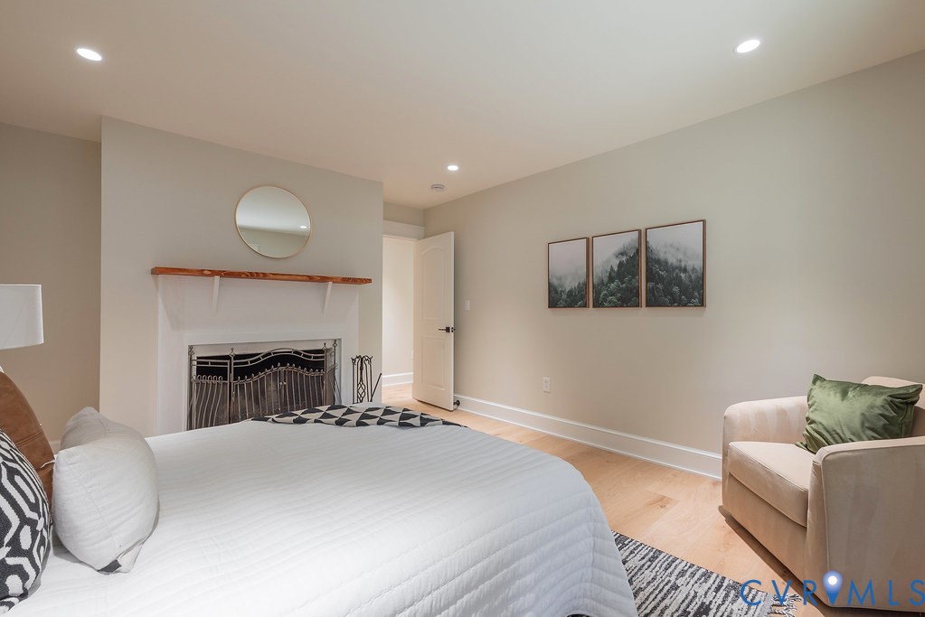 13 Roslyn Hills Dr