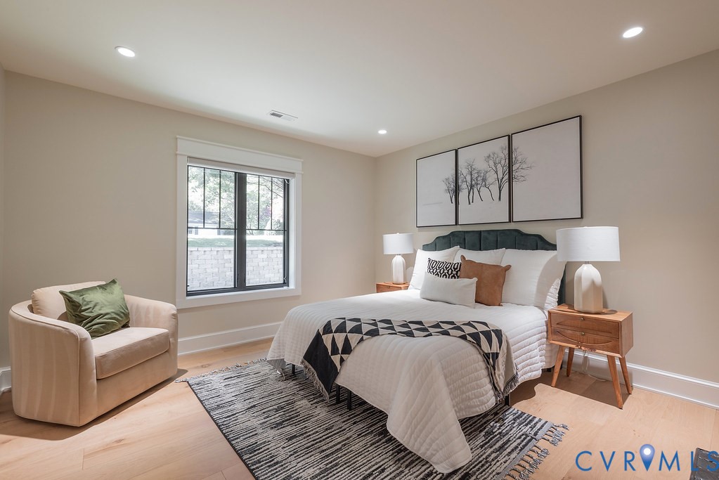 13 Roslyn Hills Dr
