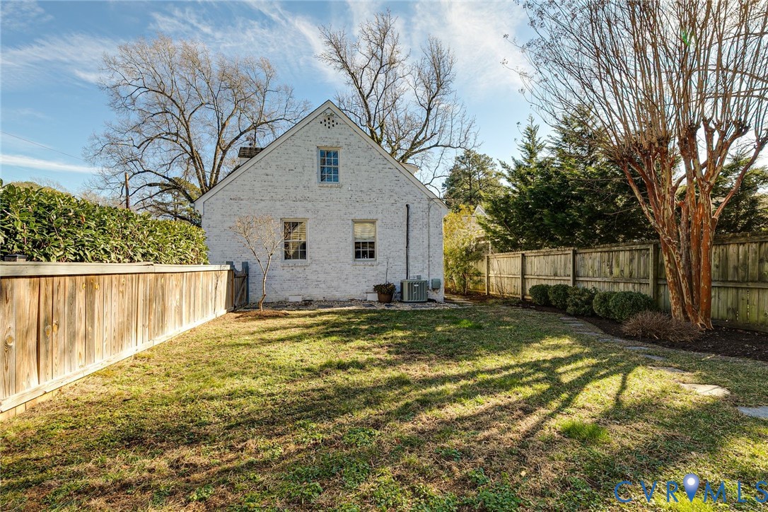 606 Libbie Ave