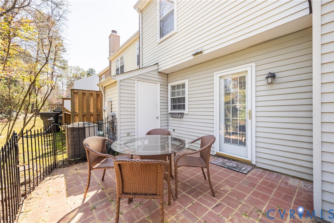 1507 Skirmish Run Dr