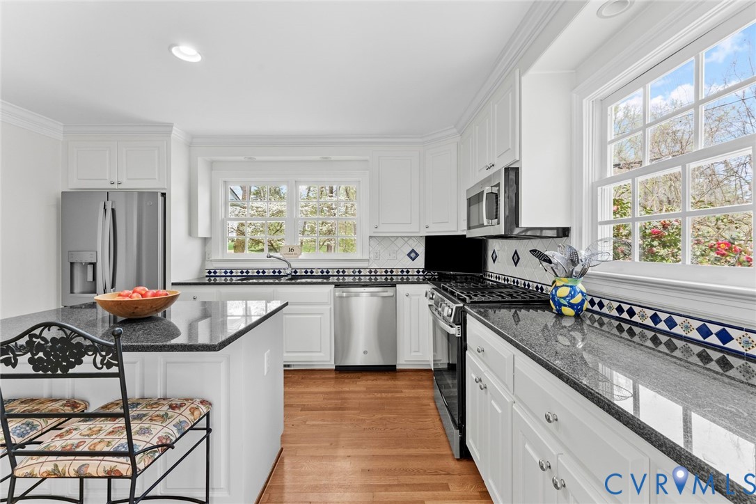 16 College Rd