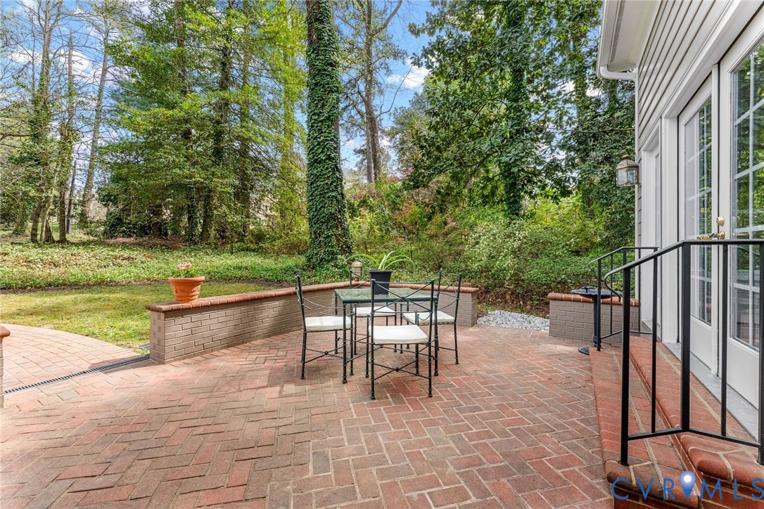 16 College Rd
