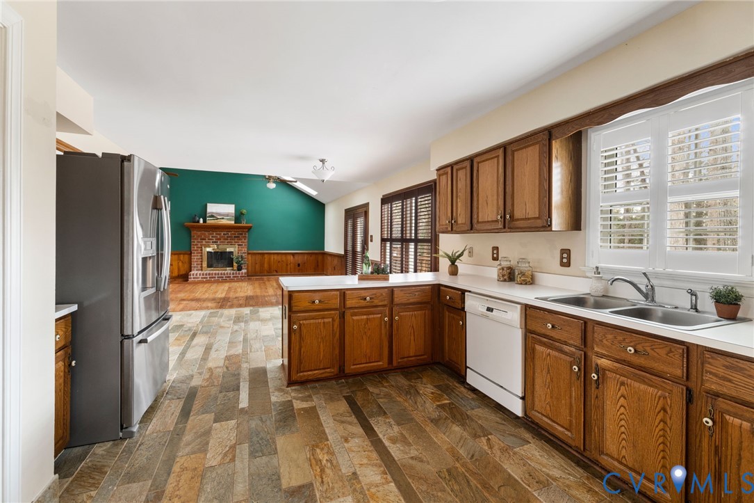 405 Hickory Dr