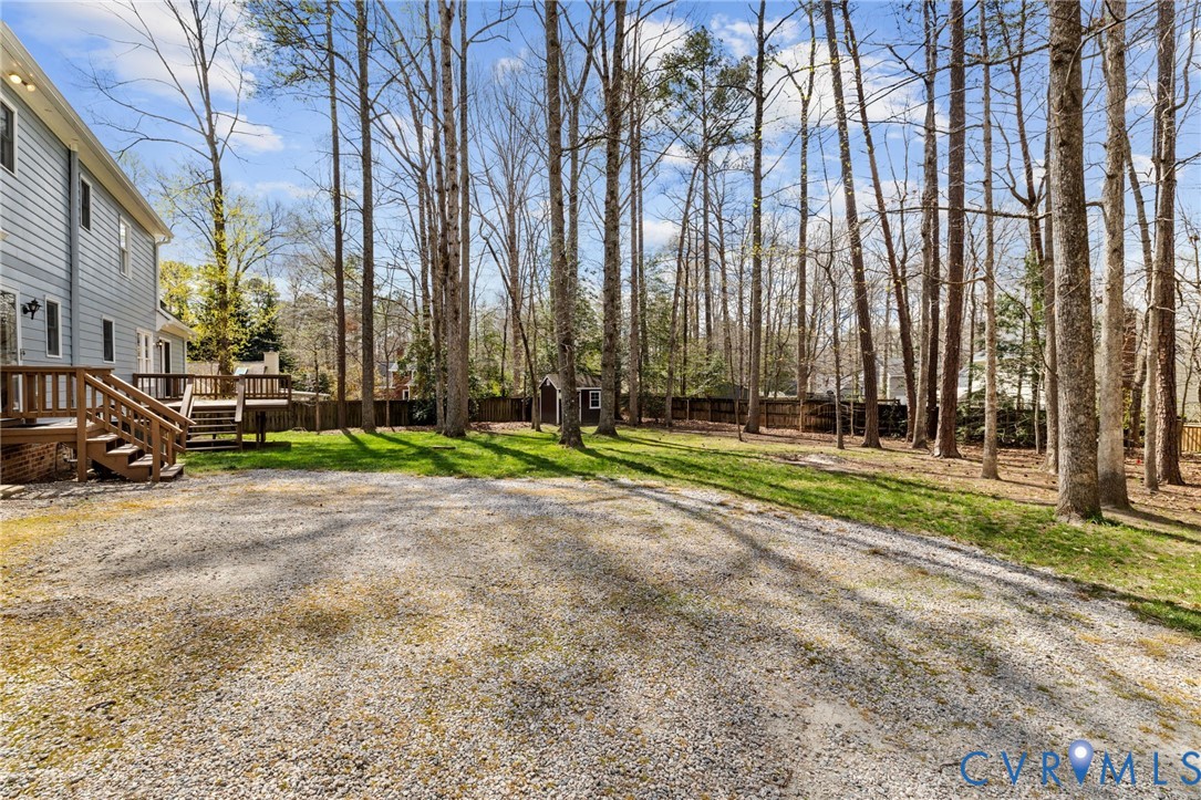 405 Hickory Dr