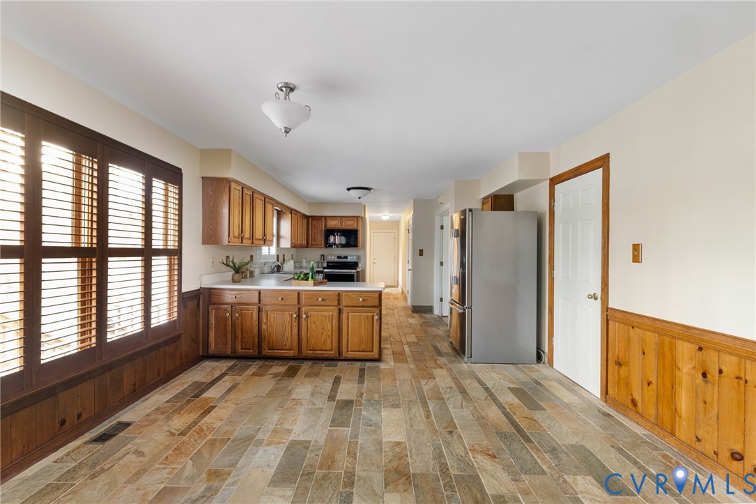 405 Hickory Dr
