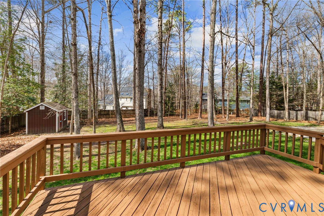 405 Hickory Dr
