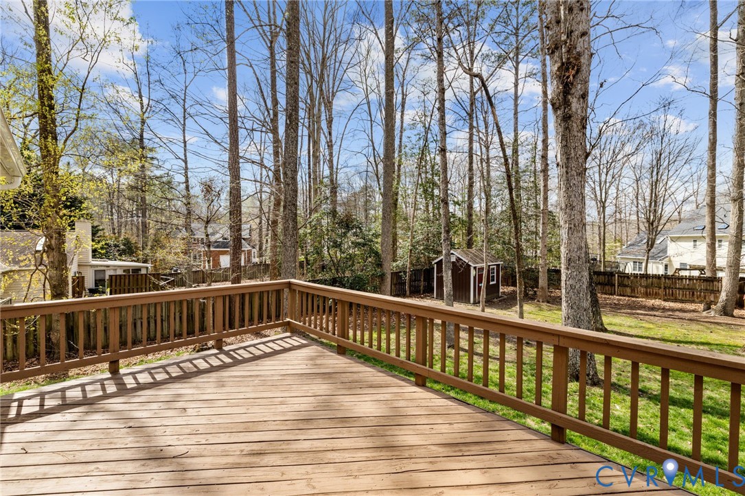 405 Hickory Dr