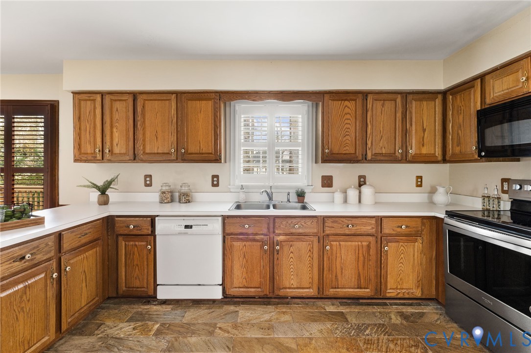405 Hickory Dr